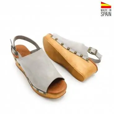 zuecos de madera GRISES