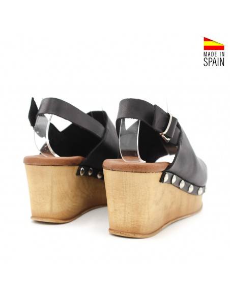 SANDALIAS CON CUÑA NEGRAS