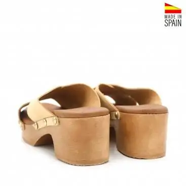 sandalias de mujer con tachas