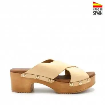 SANDALIAS DE MADERA BEIGE