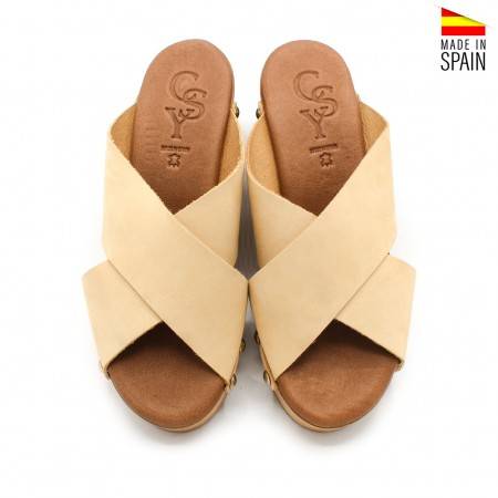 sandalias de piel beige