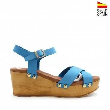 SANDALIAS CON CUÑA AZUL
