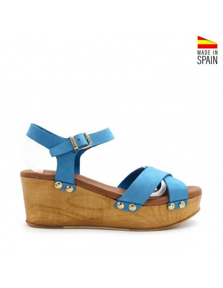 SANDALIAS CON CUÑA AZUL