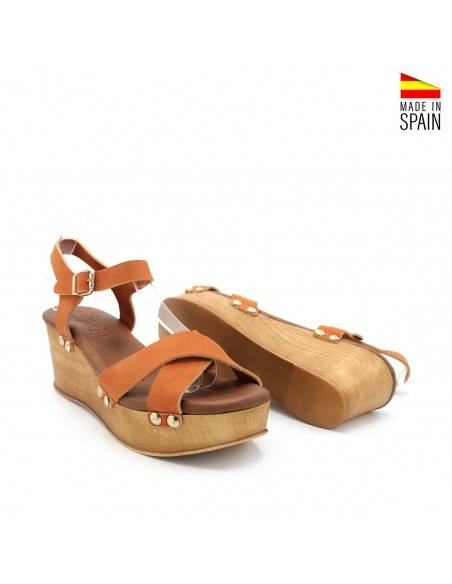 SANDALIAS CUÑA TACHA