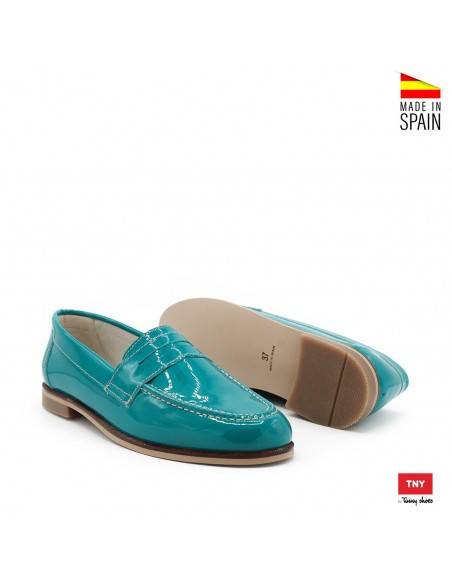 mocasines turquesa de charol para madre e hija