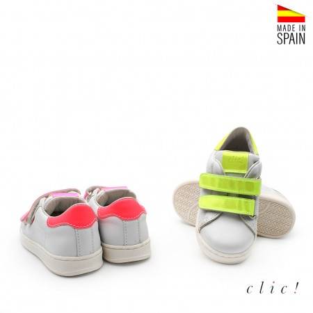 deportivas con velcro para niñas