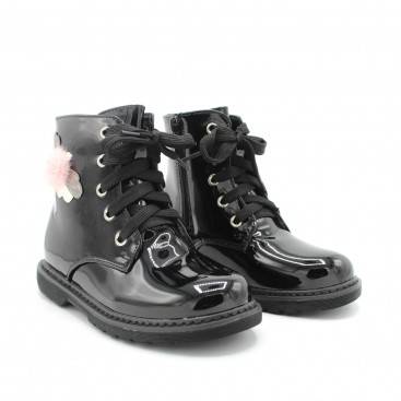 botas niña charol negro