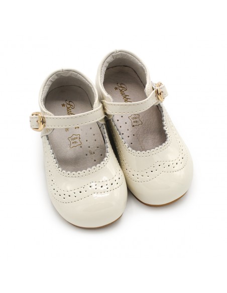 Merceditas charol blanco roto nina