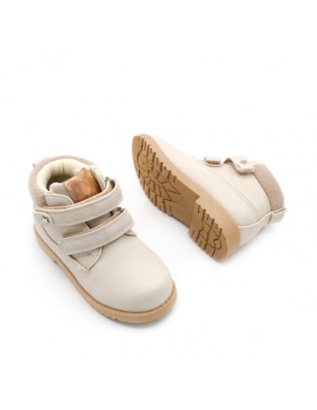 botas montaña beige