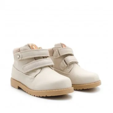 bota niña con velcro beige