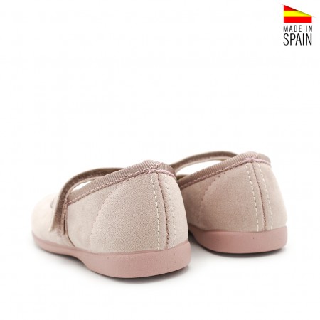 mercedita niña rosa