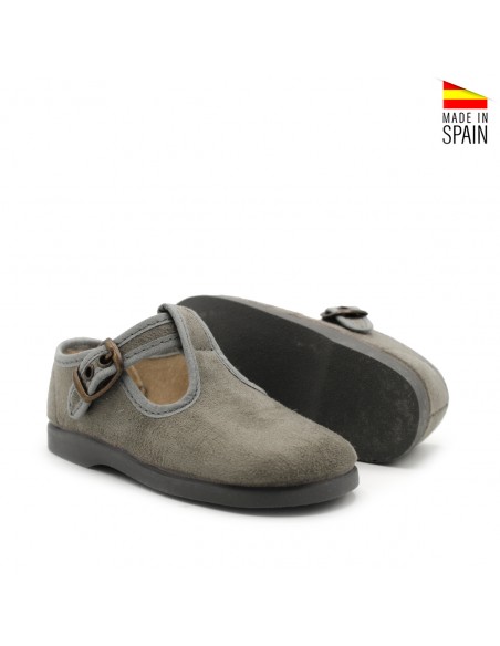 Zapato pepito serratex gris vista tres cuartos