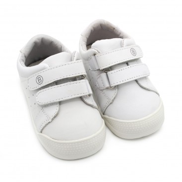 zapatillas blancas bebe