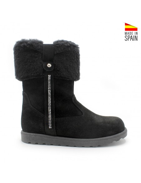 Bota con pelo coquete negra