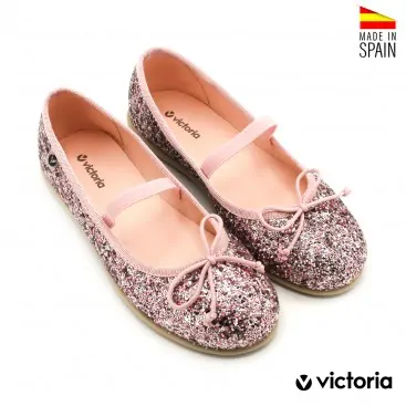 merceditas victoria niña