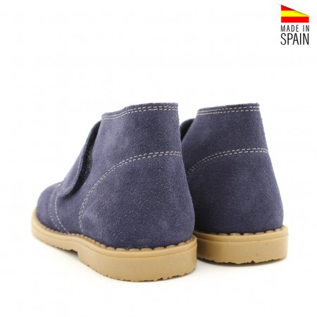 pisacacas infantiles niño