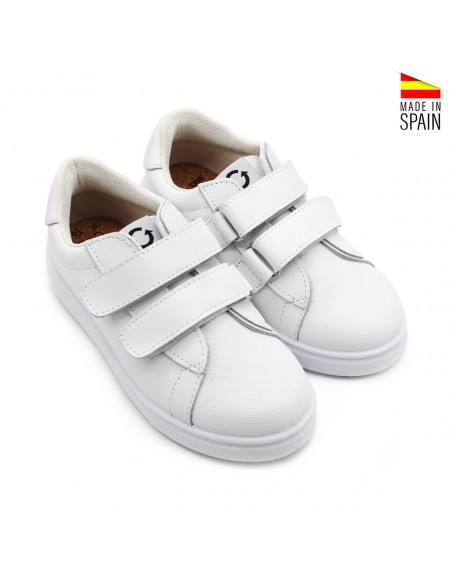 zapatillas blancas para niños
