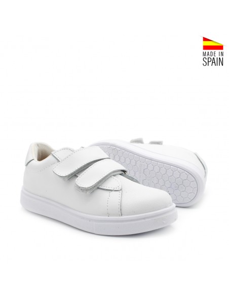 zapatillas blancas de piel con velcro
