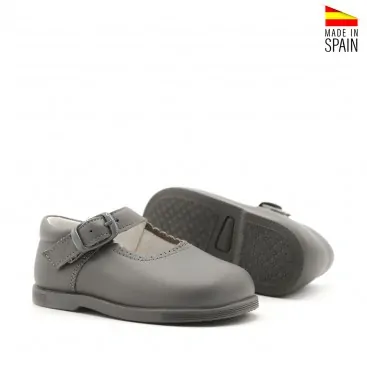 merceditas niña grises