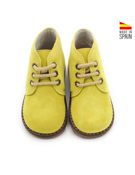 botines amarillos niños