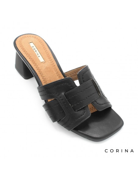 chancla de tacón negra