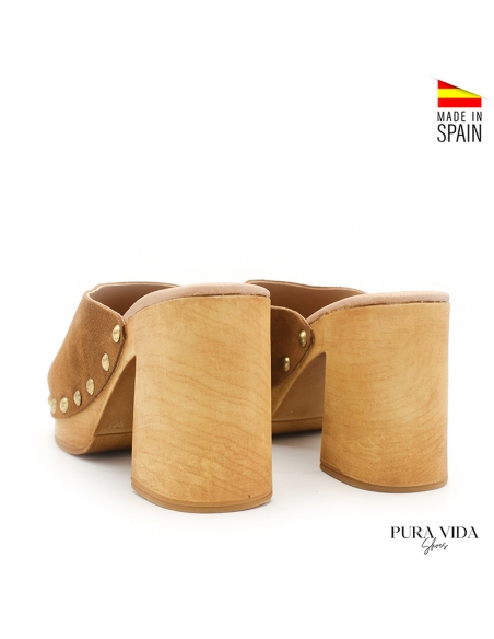 sandalia madera camel