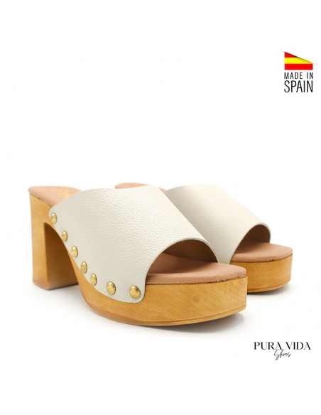 sandalia tacón madera blanca