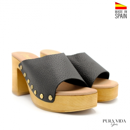 zueco abierto tacón negro