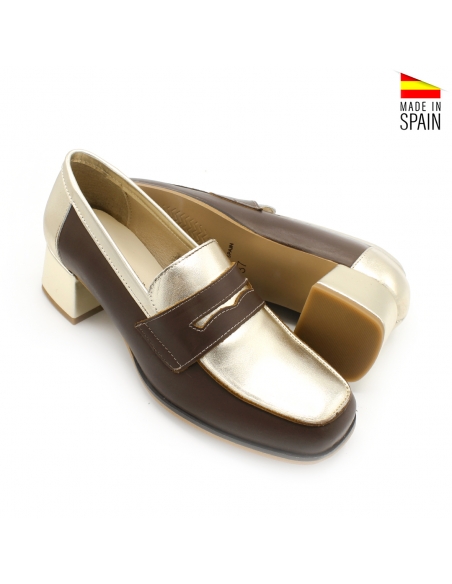 mocasin dorado