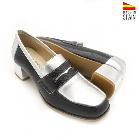 mocasines plateados mujer