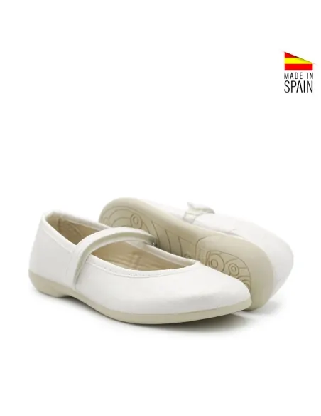 mercedita blanca niña