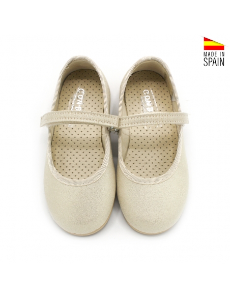 mercedita niña beige