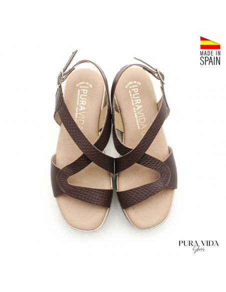 sandalias de cuña marrones