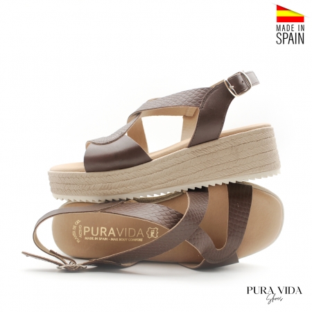 sandalia piel con cuña marrón