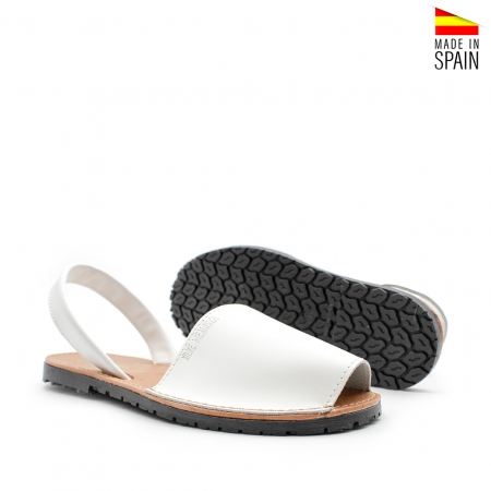 sandalias ibicencas blancas