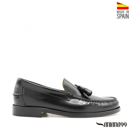 castellanos con borlas