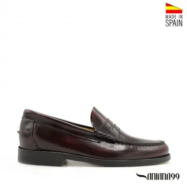 zapatos castellanos burdeos