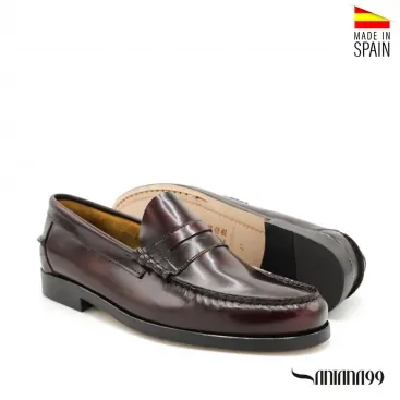 castellano antifaz burdeos