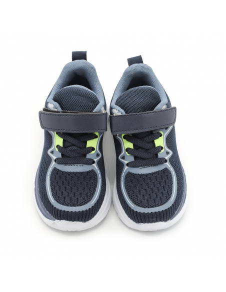 zapatillas de deporte de niños