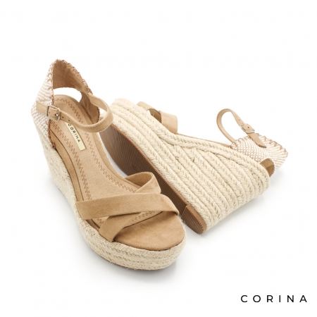 sandalia con cuña beige