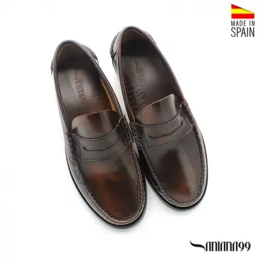 castellanos marrones con antifaz