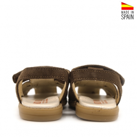 cangrejeras niño marrón