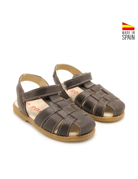 sandalia marron niño