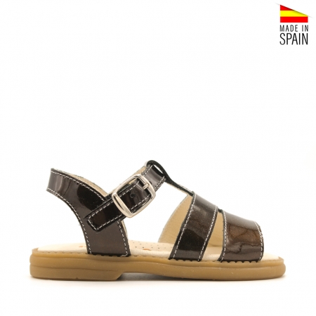 sandalias marrones charol niña