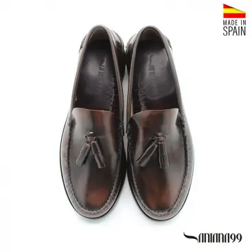 Zapato Castellano con Borlas