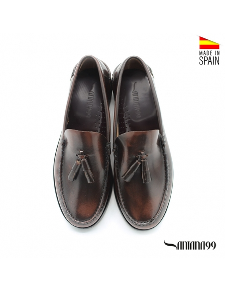 Zapato Castellano con Borlas