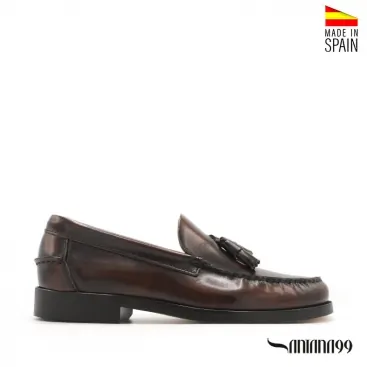 Zapatos Castellanos con Borlas marrones