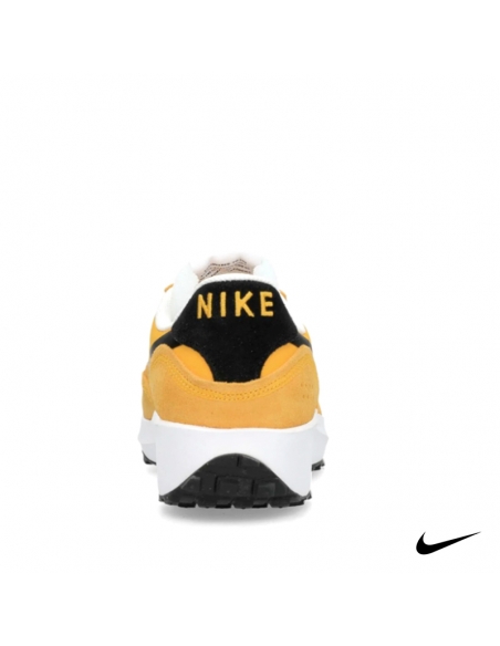 Zapatillas Nike Waffle mostaza
