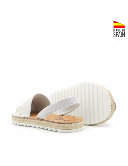 MENORQUINA BLANCA NIÑA