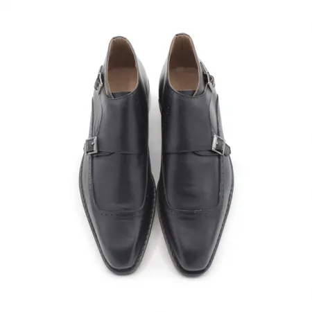 monk strap